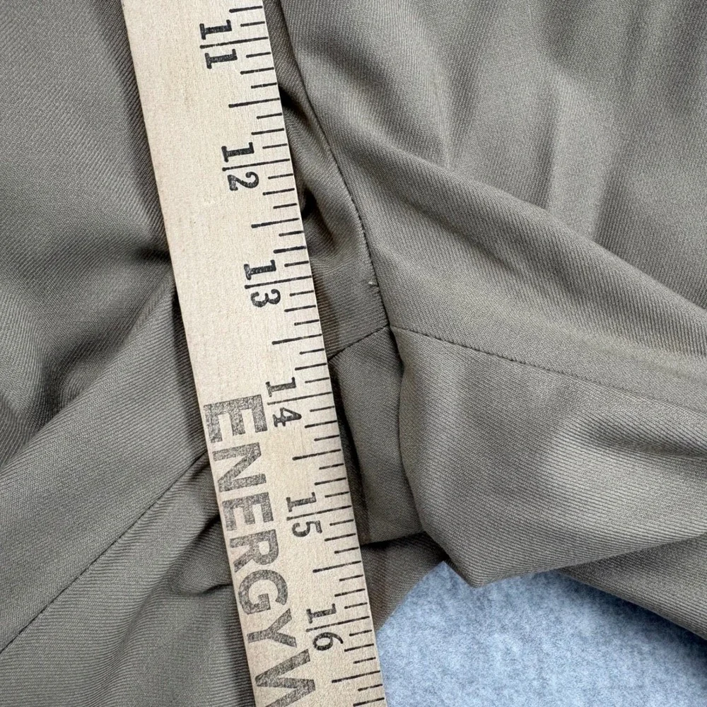 Bocaccio Golf Shorts Mens 42 Khaki Expandable Waist Stretch Performance Golfing